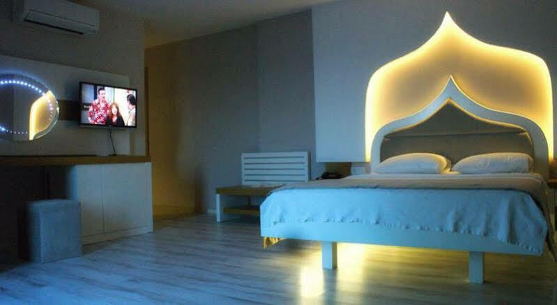 Breeze Beach Hotel By Prestij Гюмбет Екстериор снимка